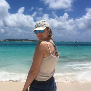 Meet your Posher, Delaney